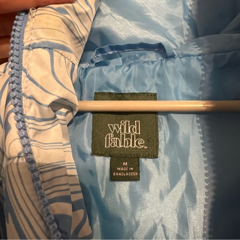 Wild Fable Blue Pattern Puffer Jacket - Picture 3 of 3